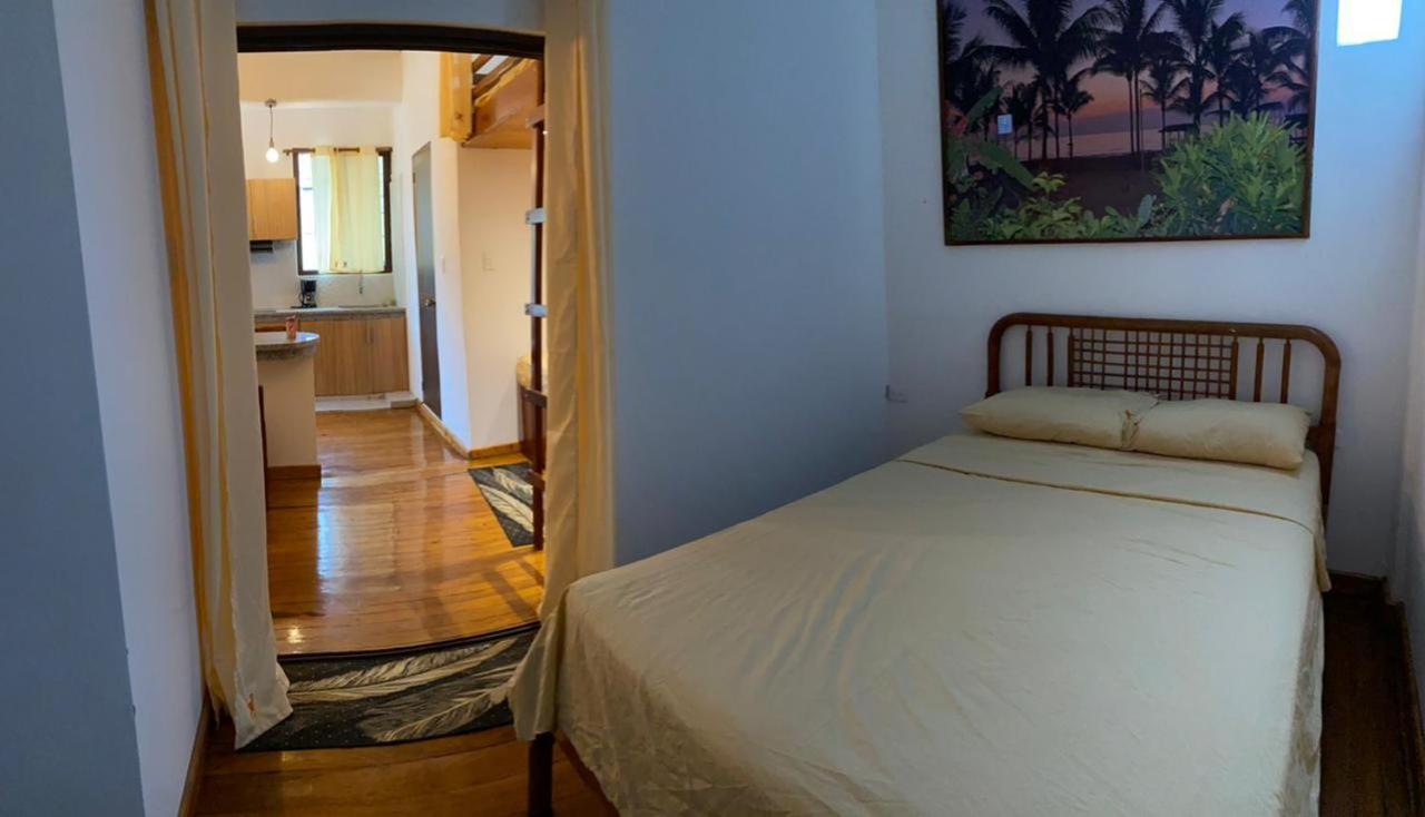 Hostal Quentin Puerto López Exterior foto