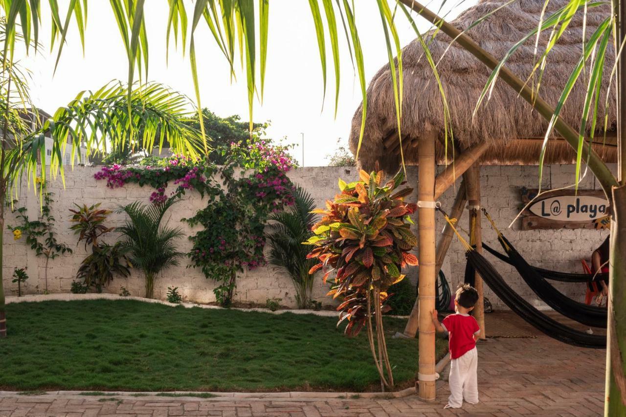 Hostal Quentin Puerto López Exterior foto